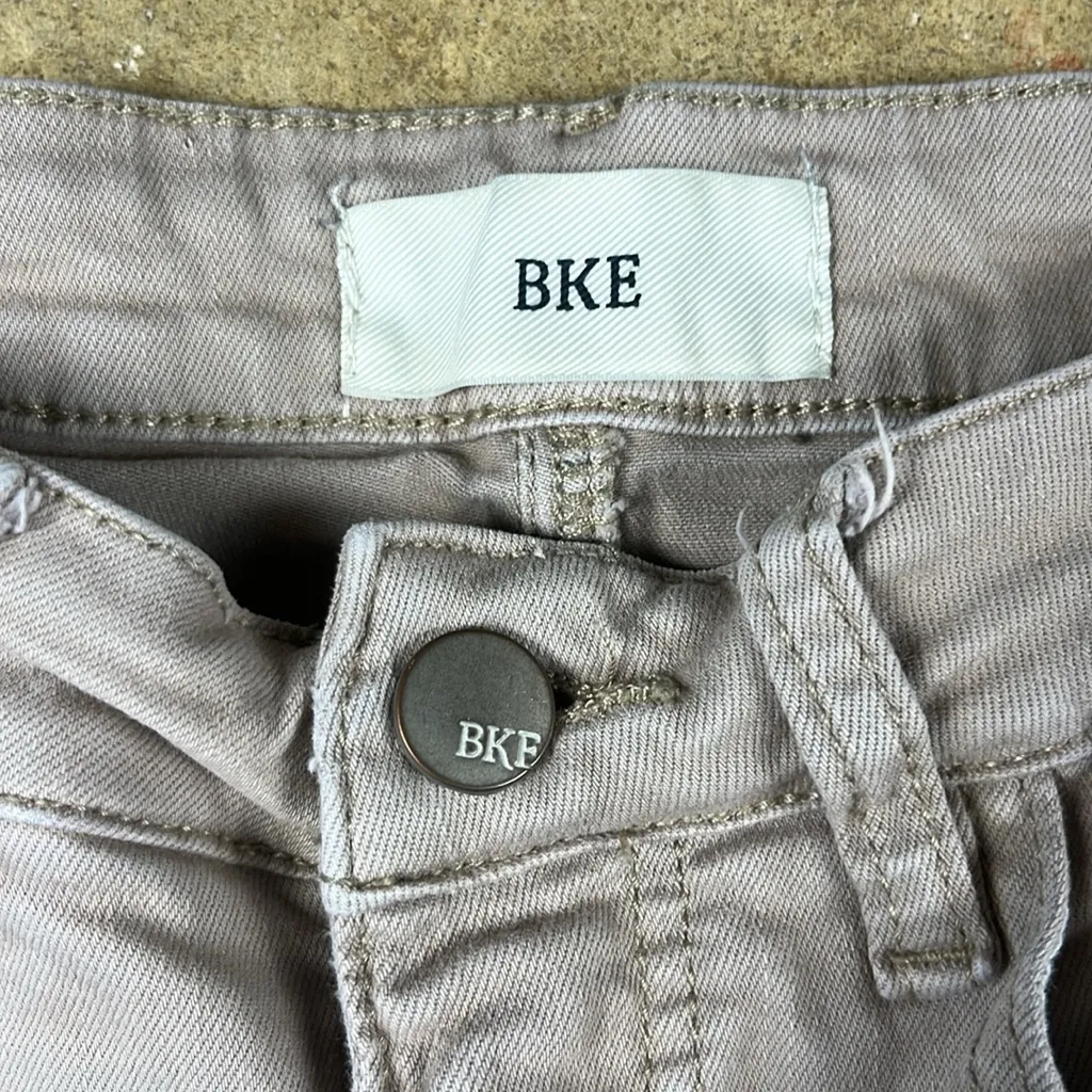 BKE Billie High Rise Flare Jeans in tan
Size: 28 - Image 4