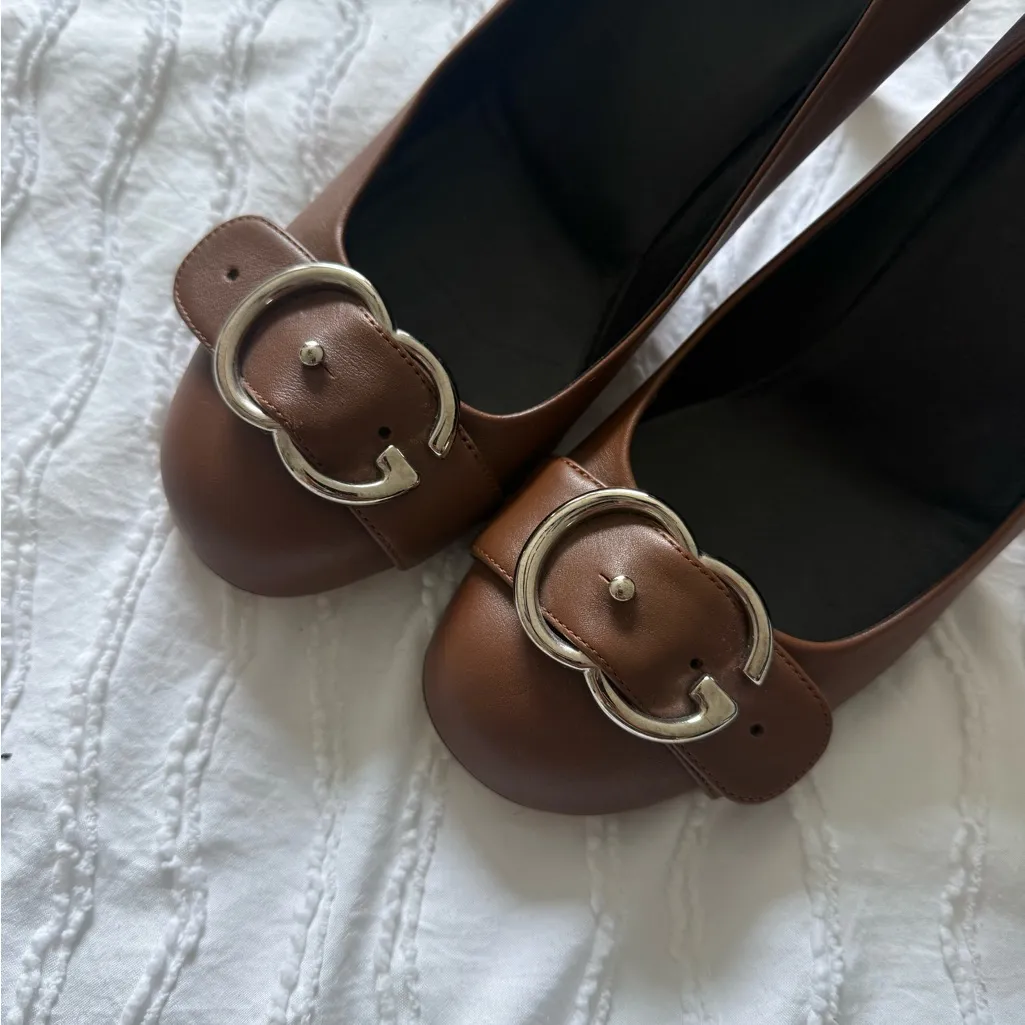 Gucci | Brown Leather Heeled Pumps with GG Buckle 38 Size 7 - Image 2