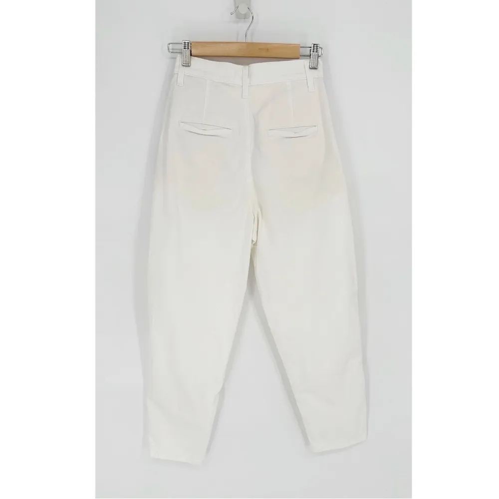 Levi's Pleated Balloon Leg Pants High Waisted Cropped in White Women's 25 - Image 6