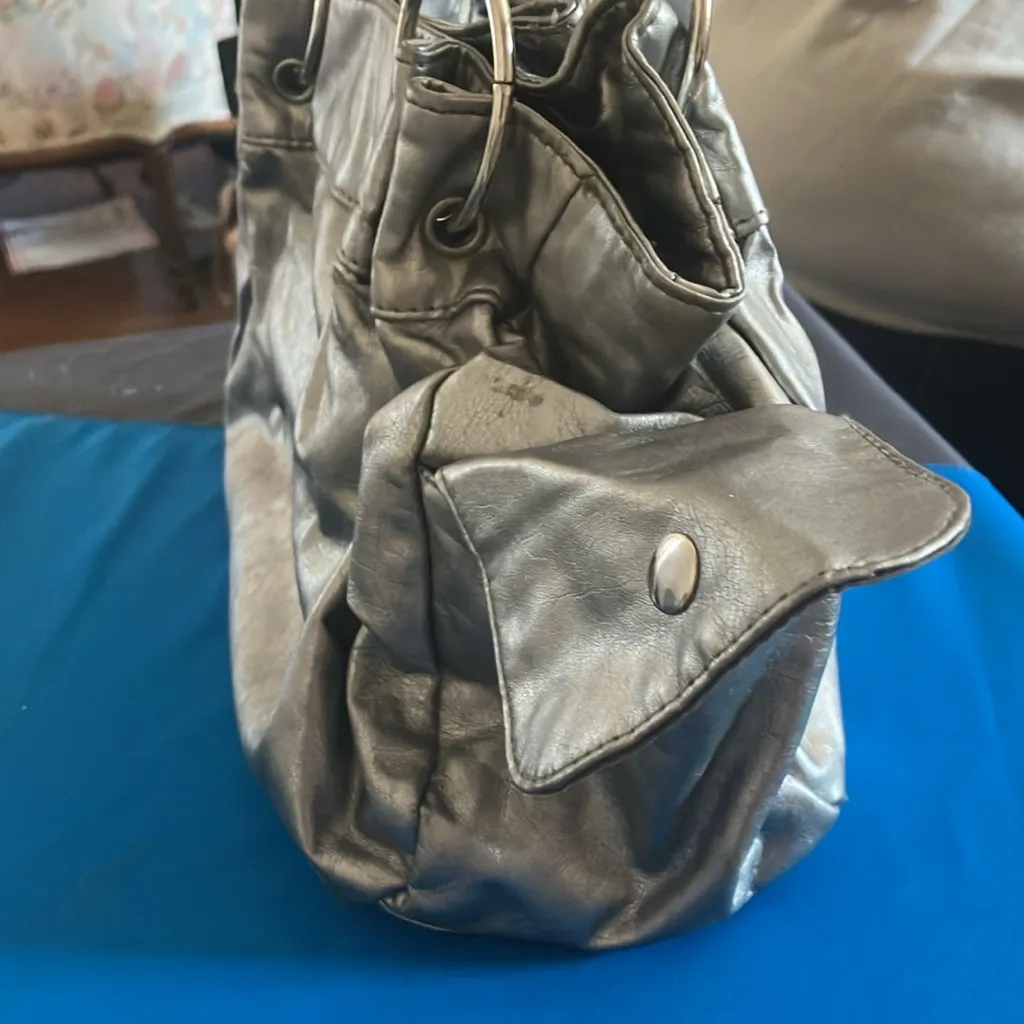 Stylish metallic Women's Handbag - Image 2