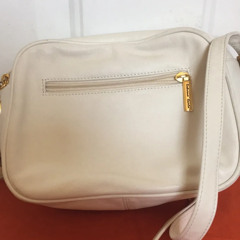 FINAL MARKDOWN LADIES sample purse - Image 4