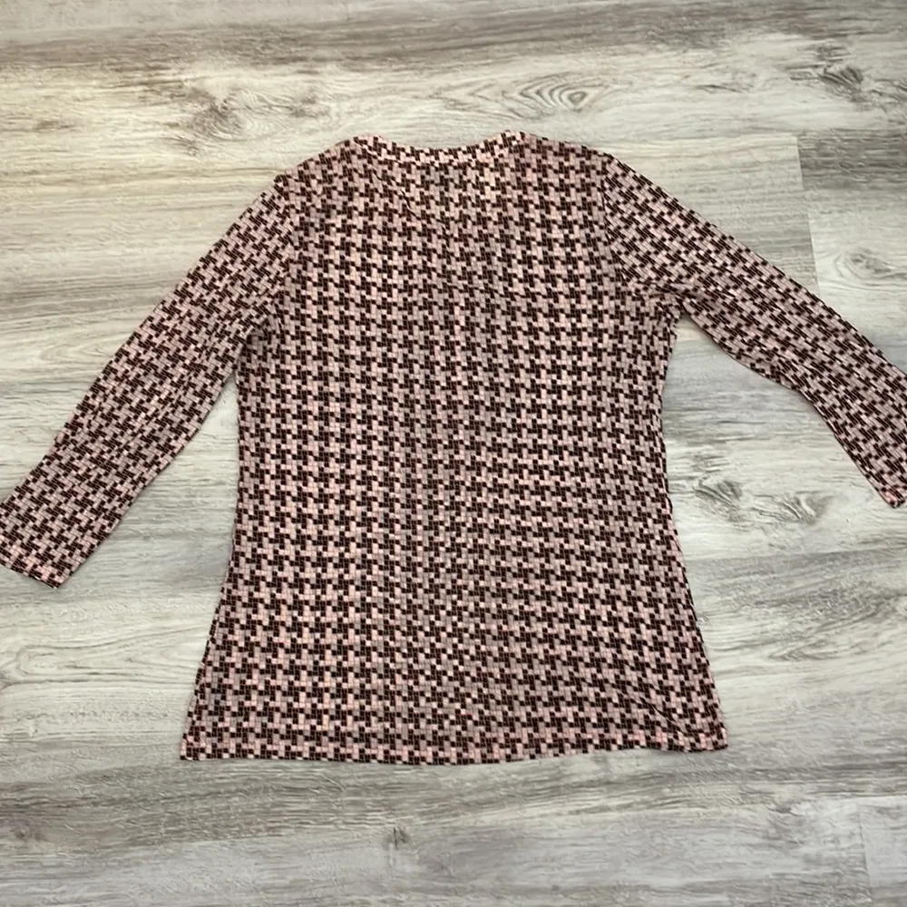 Black Pink White Sheer Print Ruffled V-Neck Long Sleeve Blouse M - Image 11