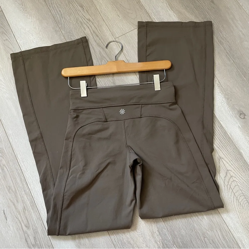 Athleta Flare Pants mid rise leggings womens Brown (xsmall) athleisure workout - Image 5