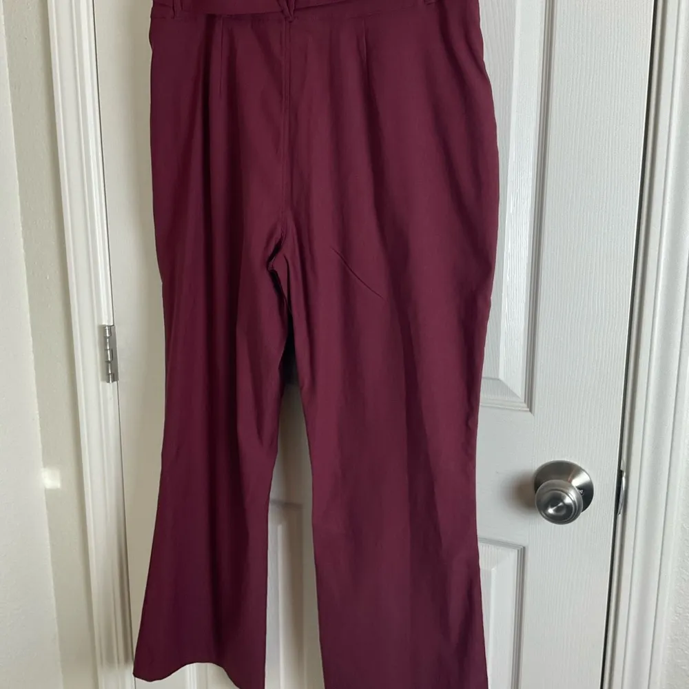 Nicole Miller Stylish Burgundy women’s Pants size 14 - Image 12