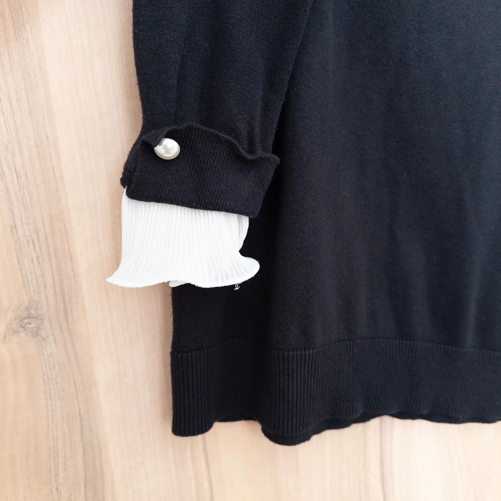 CeCe Womens Ruffle Collar Sweater Size M Black Parisian Quiet Luxury Capsule - Image 4