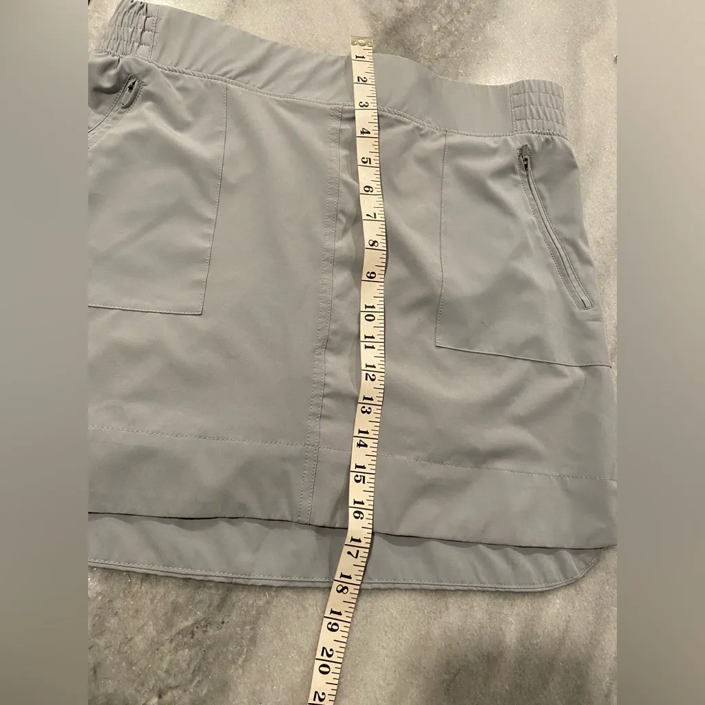 River & Rose Size L Gray Athletic Skirt Built In Shorts Skort Zip Pockets Size L - Image 7