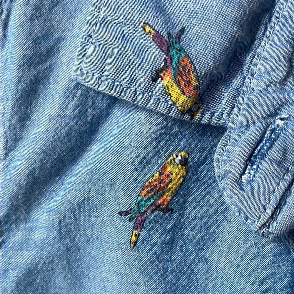 Old Navy “The Classic Shirt” Button-Up Shirt Chambray with Printed Parrots - Image 3
