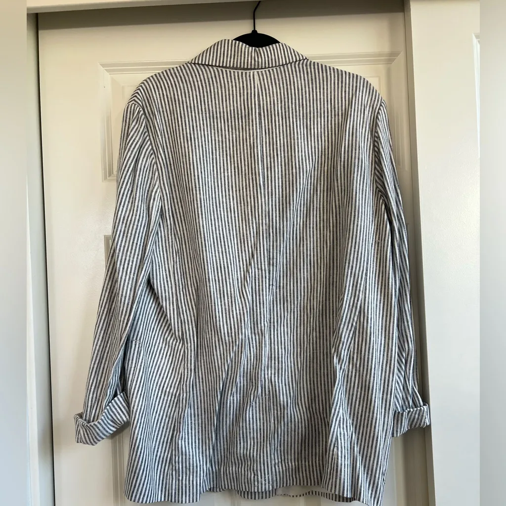 Women's Striped Linen Blazer Jacket - Image 4