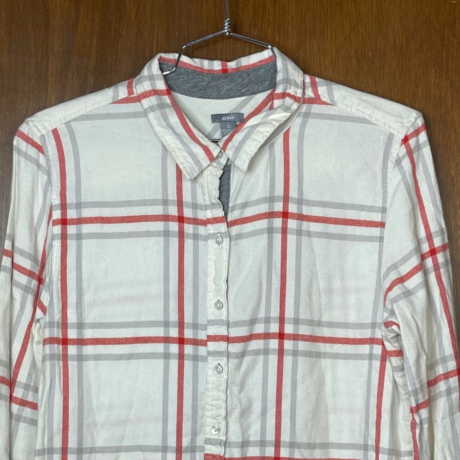 Aerie Woman’s Casual Button Down Plaid Shirt Size Small - Image 2