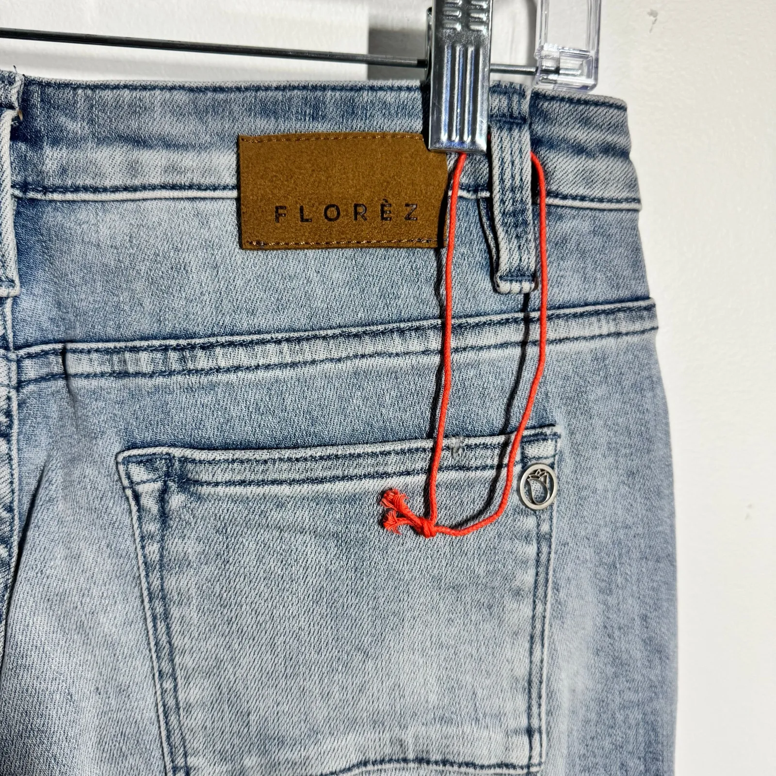 Florez Sophie Stud Jeans Women 28 Cool Blue Light Wash Straight Leg Minimal - Image 7