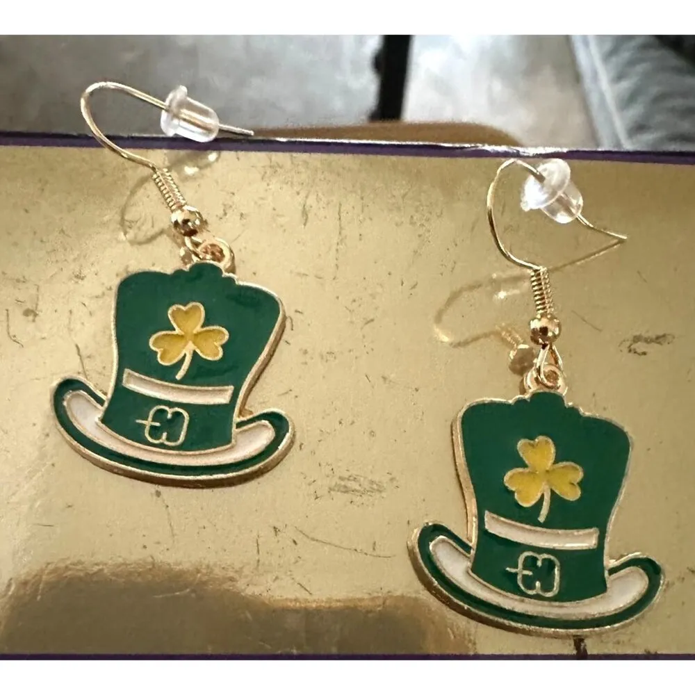 St Patricks Day Leprechaun Hat Earrings Shamrock Green Dangle Hooks New… Gold - Image 4