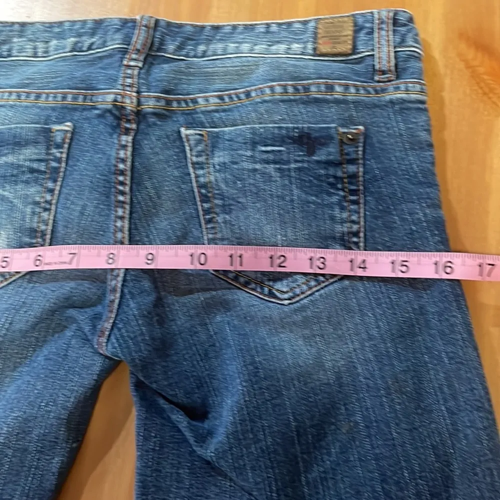 Guess slightly distressed jeans shorts with raw hem - Image 12