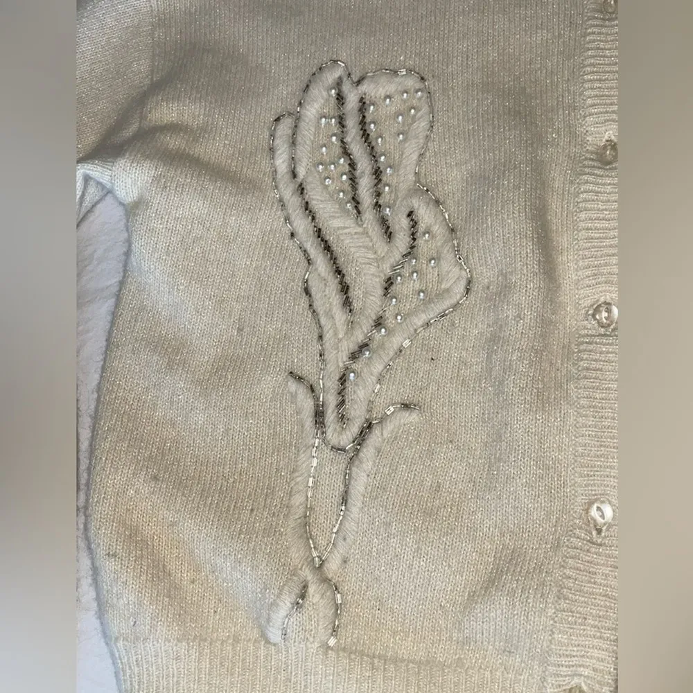 Vintage L'Eau Vive Cream Embellished Cardigan Sweater size Small - Image 2