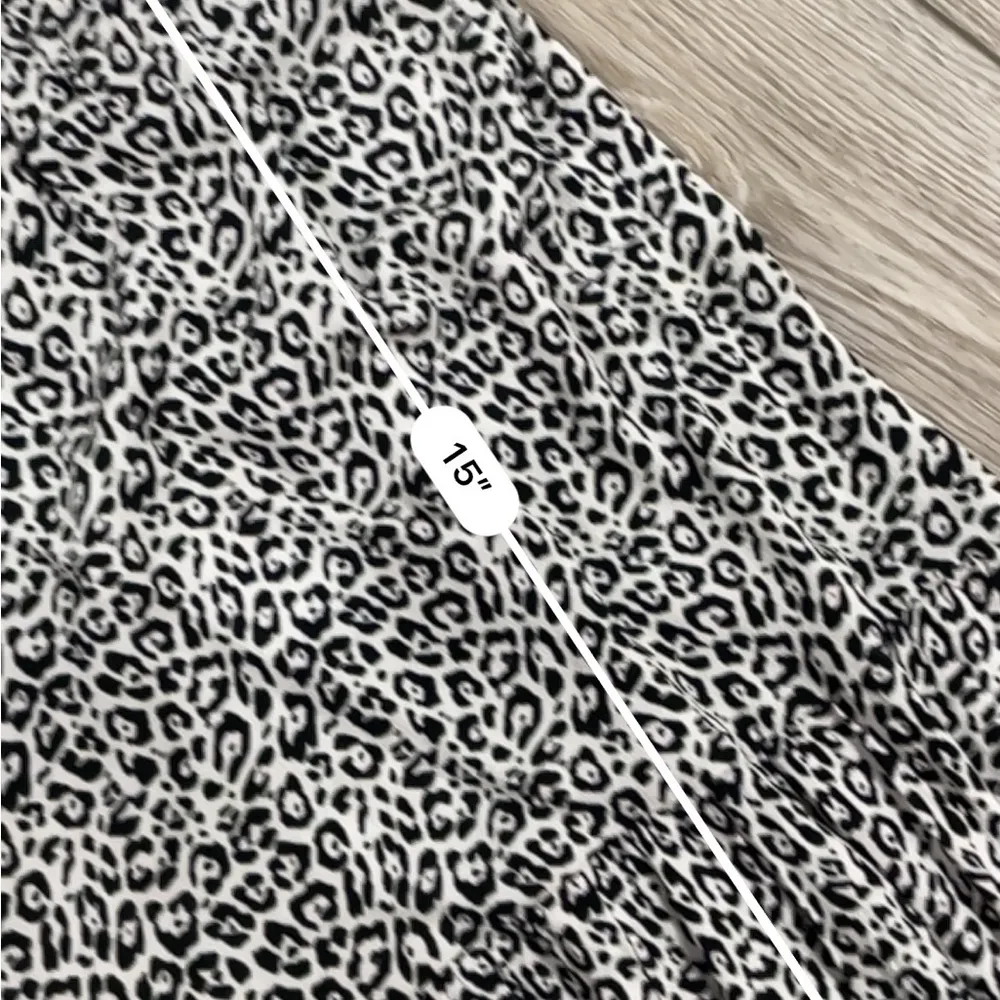 American Eagle leopard print black white mini skirt - Image 3