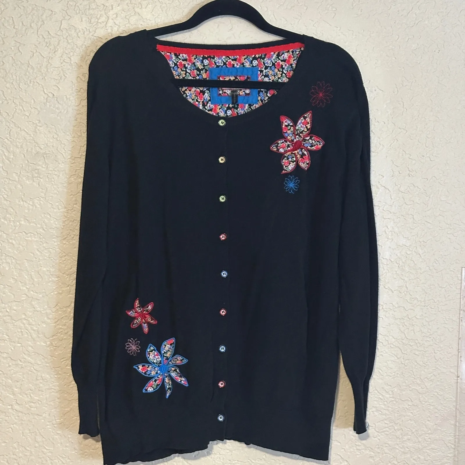 Joe Browns 22/24 Black Embroidered Floral Button Front Long Sleeve Cardigan Size 22W - Image 4