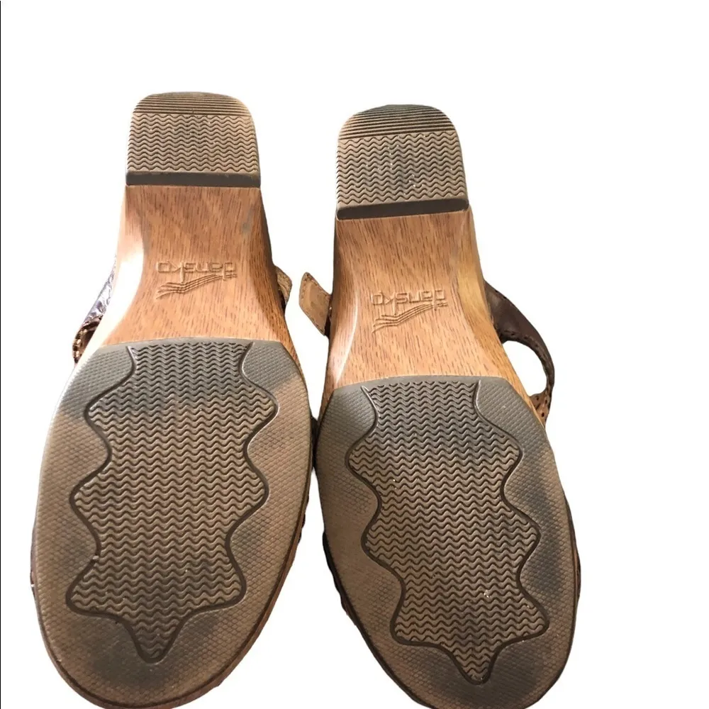 Womens Slip On Sandal Brown Tan EU 40 Sapphire 9.5 Lasercut Minimalistic - Image 7