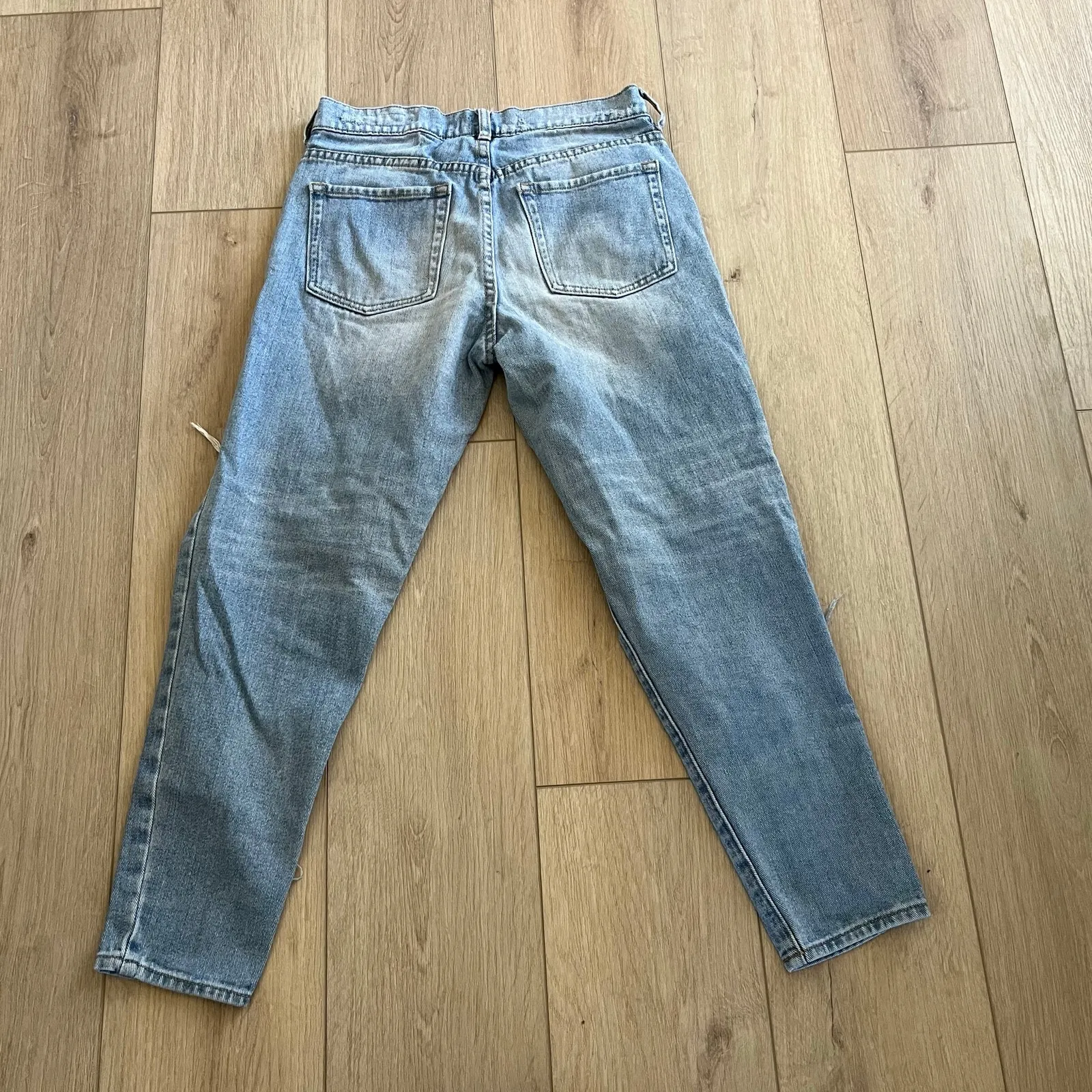 Bullhead Denim Co. Women’s Light Wash Distressed Boyfriend Jean Sz 3 Blue - Image 3