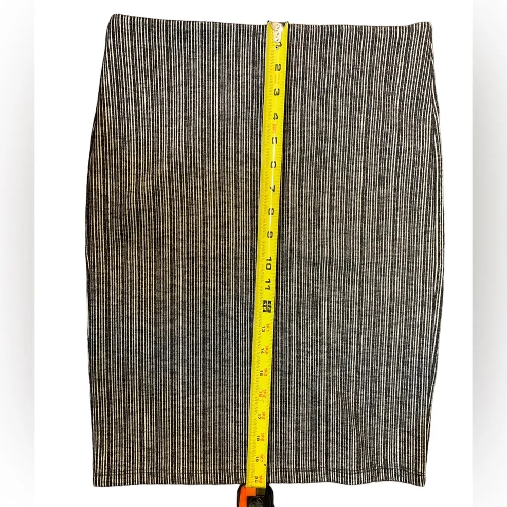 Loft Outlet • Career Striped Black Pencil Skirt Work Office Wear - Image 4