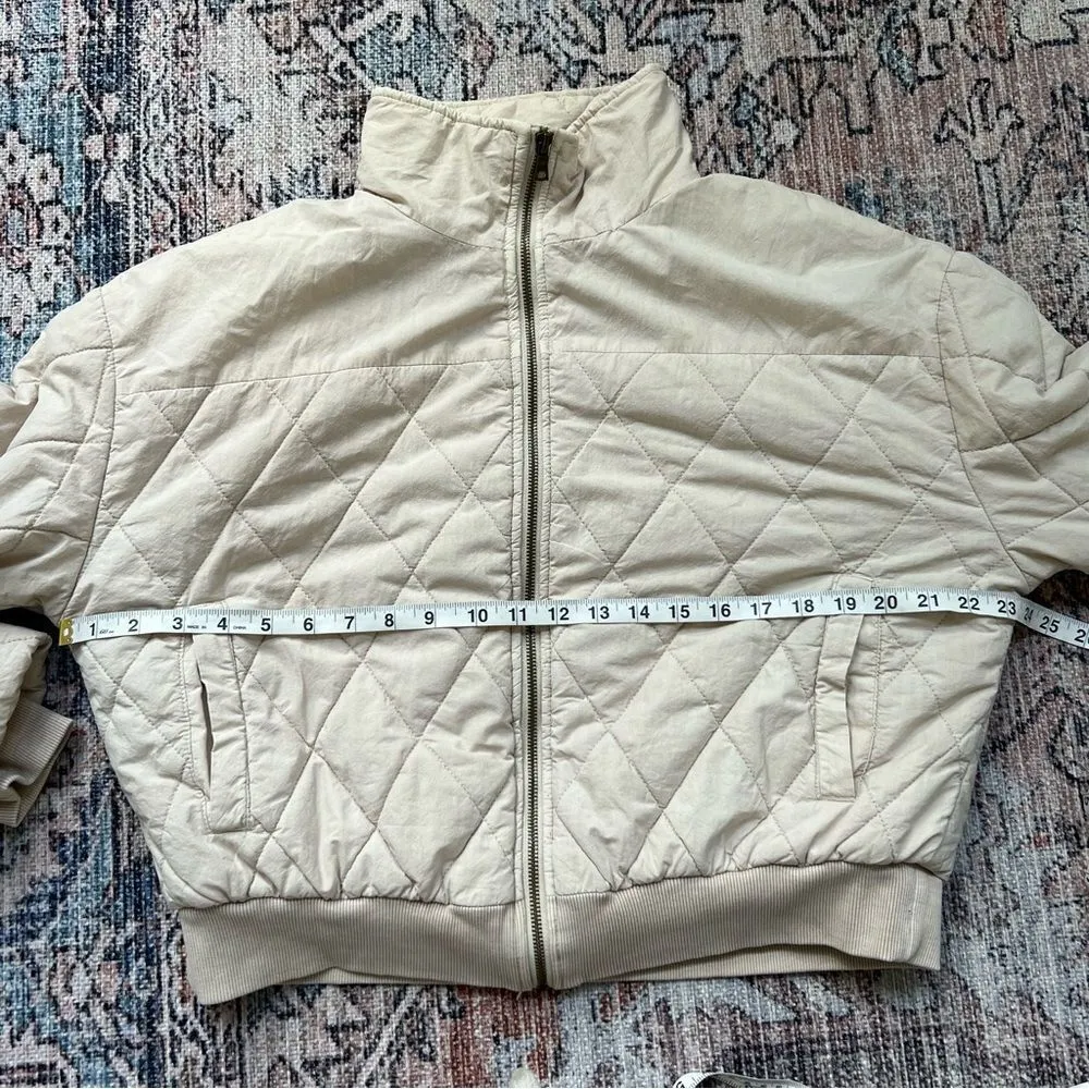 YFB Young Fabulous & Broke Cream Quilted Puffer Jacket Cropped Coat Size Small - Image 7