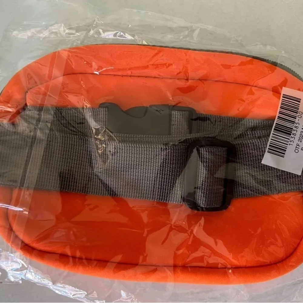 NWT Orangetheory OTF 2023 Marathon Month Belt Bag Waist Fanny Pack - Image 5