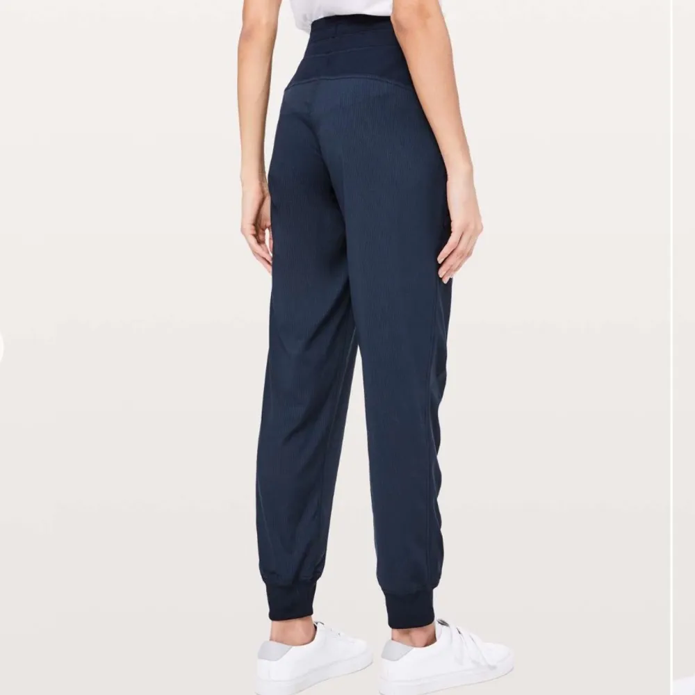 Lululemon Dance Studio Jogger - Image 7