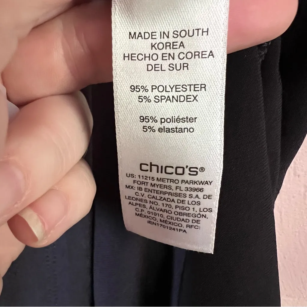 Chico’s Black Slinky Stretch Tunic Top Keyhole Silver Metal Minimal Sz 2 (US 12) - Image 5