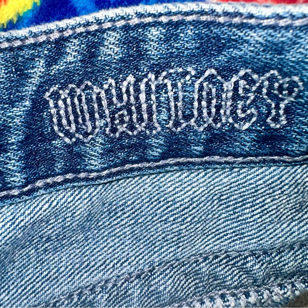 Y2K D&G Whitney Bling Cuffed LOW RISE Jean Shorts! - Image 3