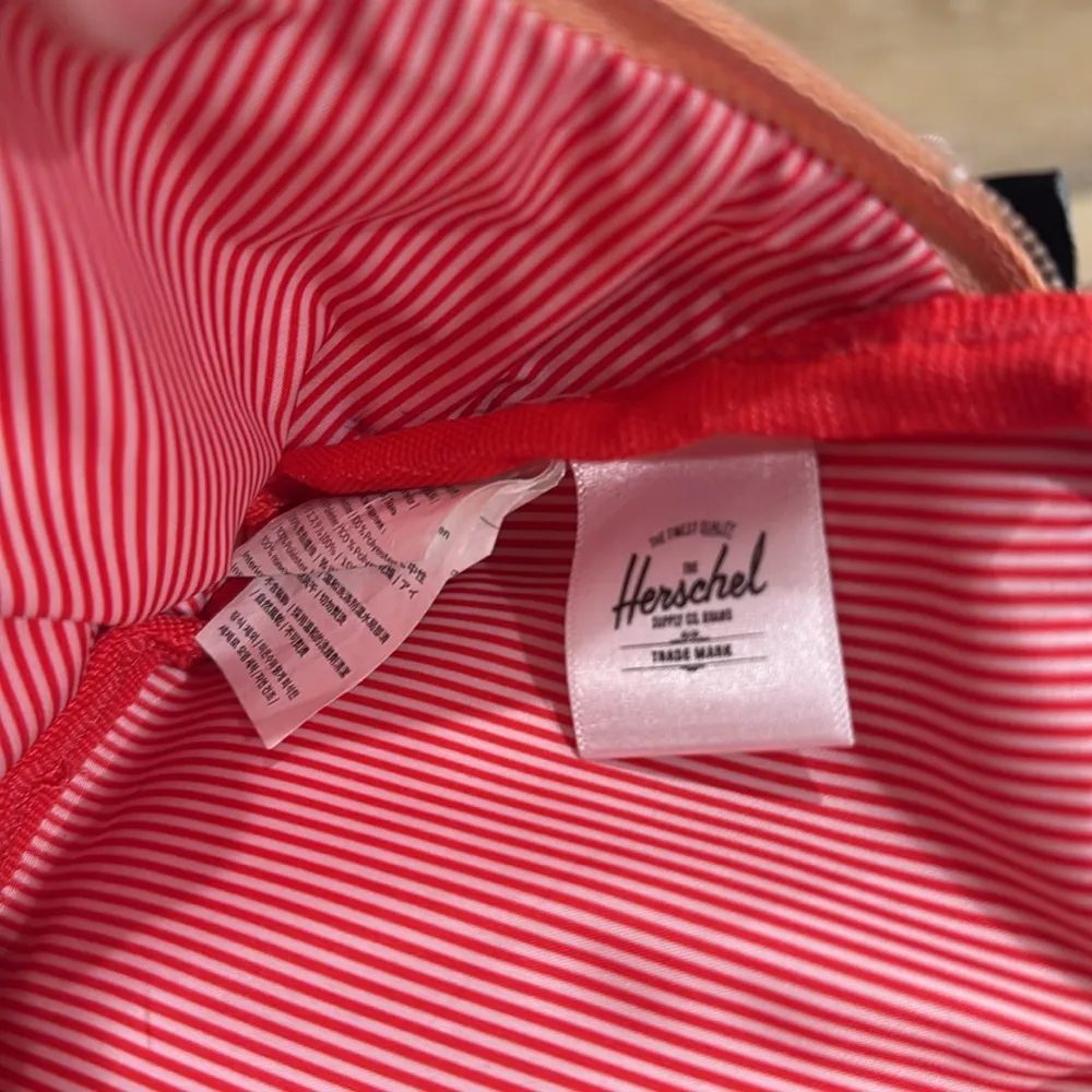 Herschel Papaya Cloud Pastel Belt Bag - Image 8
