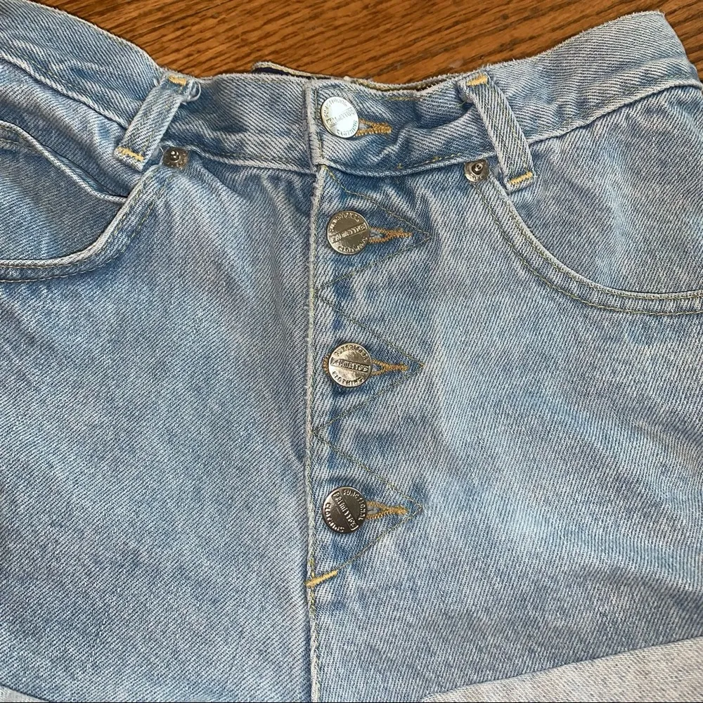 Vintage 80’s Palmetto’s Button Fly High Waisted Jean Shorts size 5 - Image 2