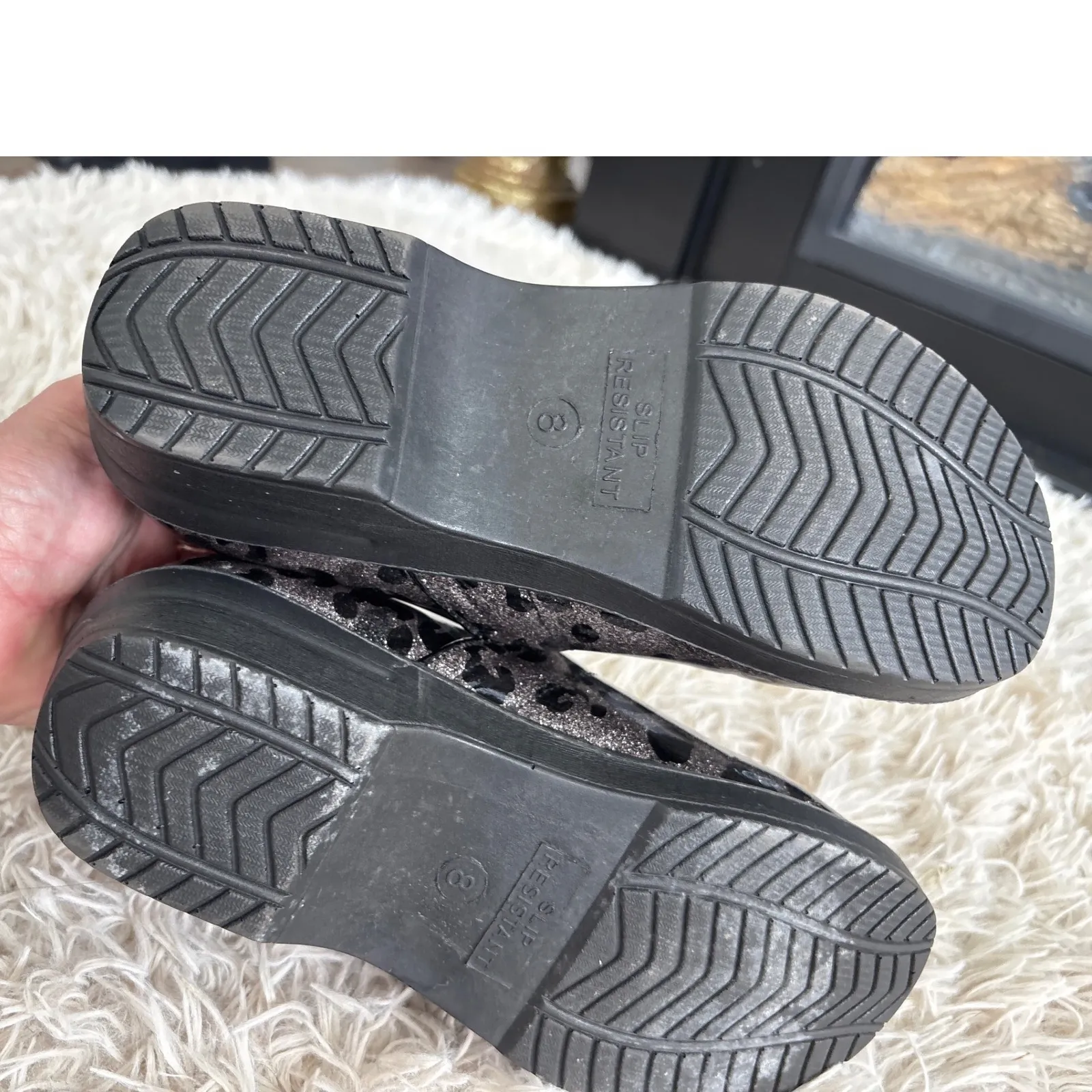 Grey Black Leopard Print Glitter Slip On Clogs Shoes Women Size 8 - Image 6