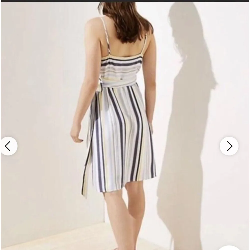 NWT Striped Loft Wrap Mini Dress Size 6 100% Rayon white blue and yellow stripes - Image 4