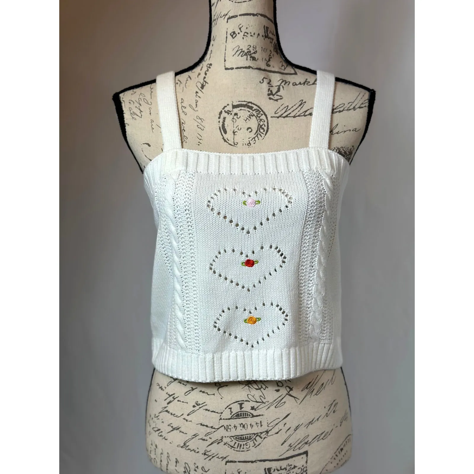 525 Born In Bklyn Hearts & Flowers Embroidered Cropped Cami White M Size M - Image 2