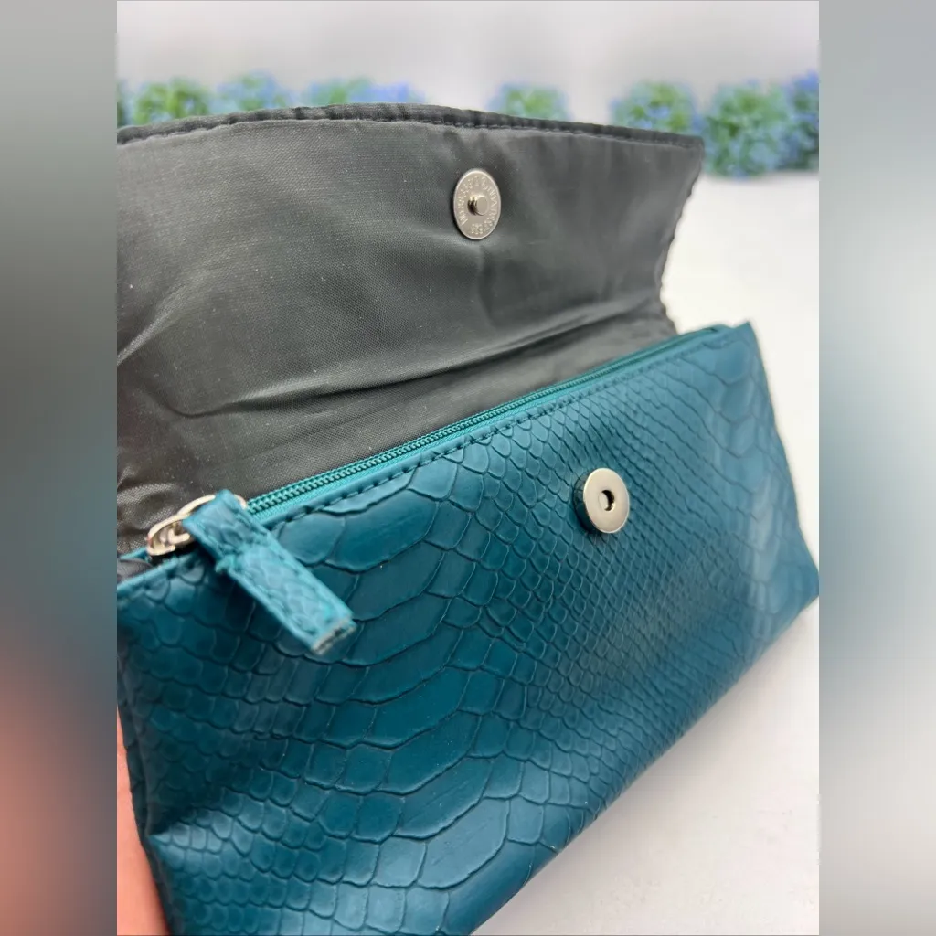 Vintage Merle Norman Cosmetic Bag Turquoise Faux Snake Skin Vegan Blue - Image 7