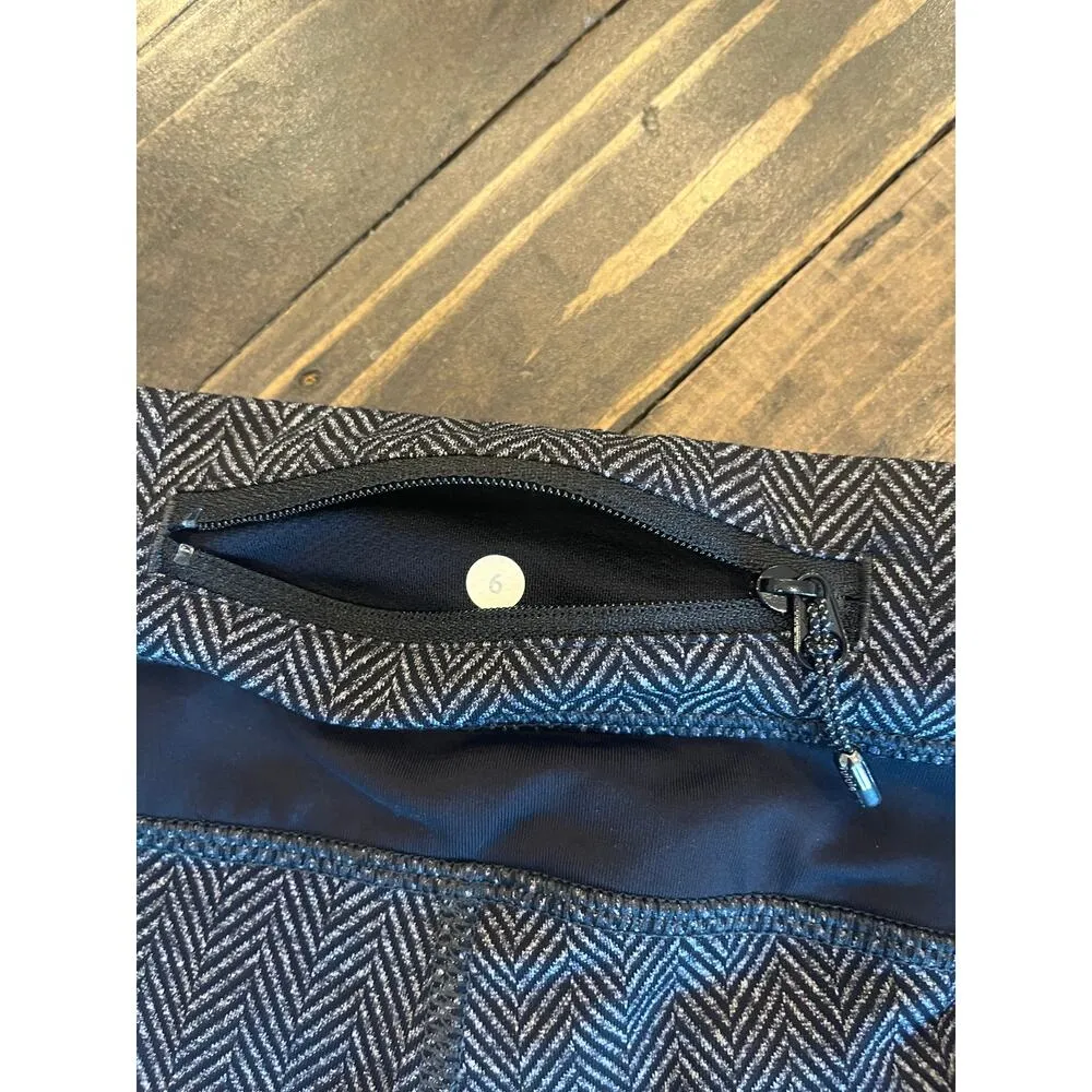 Lululemon Inspire Athleisure Workout Pants Women 6 Black Herringbone Patterned - Image 2