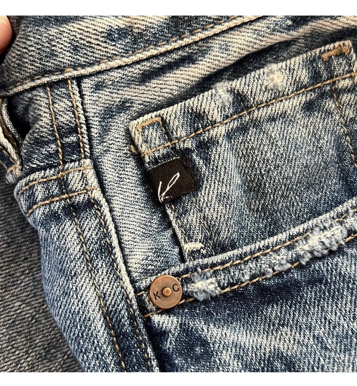 KanCan Cropped Straight Leg Destroyed Paint Splatter Jeans Size 5/26 - Image 9