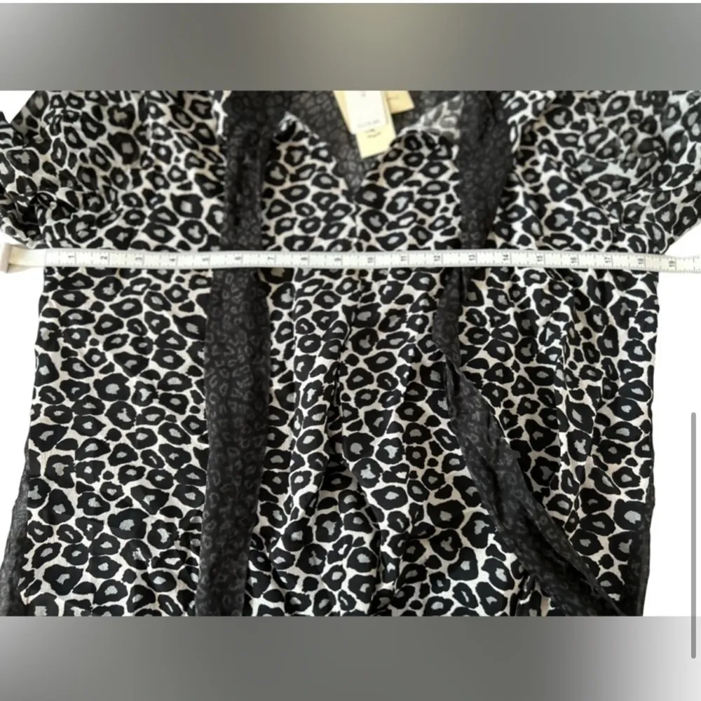 Anthropologie Marion Leopard Top Black Animal Print Blouse Size‎ M Long Sleeve - Image 4