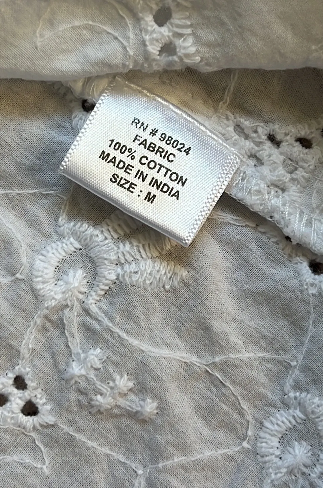 Jennifer & Grace White Eyelet Top  Size Medium - Image 3