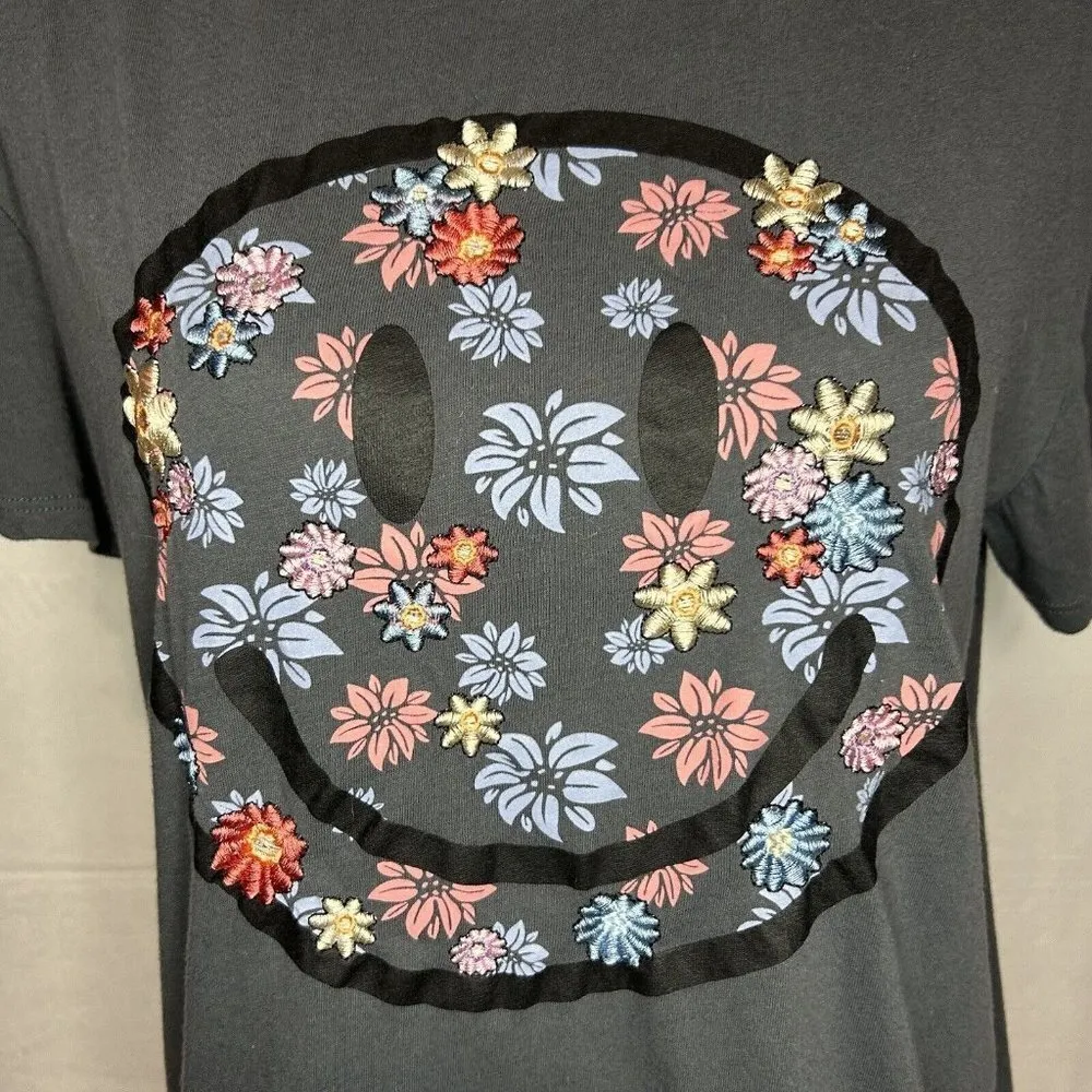 Freeze Embroidered Gray Floral Smilel Face Crew Neck Pullover T - Image 2