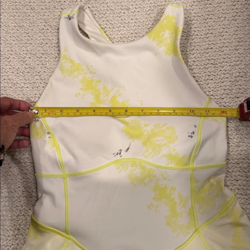 •LULULEMON COURT CRUSH DRESS-CROSS COURT ELECTRIC LEMON WOMENS 
MULTI- Size 2 - Image 6