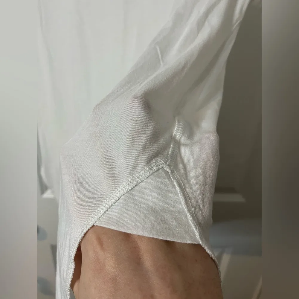 Gentle Fawn Women’s White Scoop Neck Short Sleeve Basic Tunic T-Shirt Size Large - Image 7