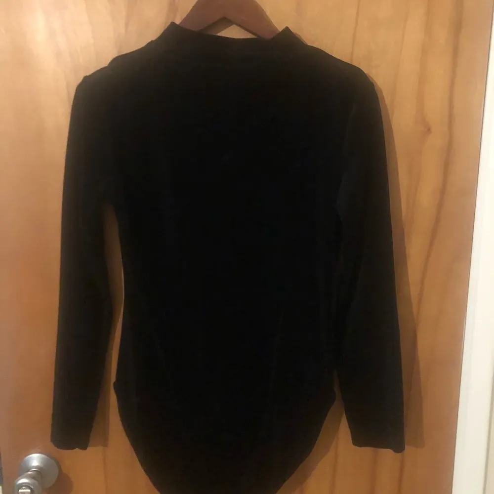 90s Velour dark academia cut out key hole black Body suit emo Goth whimsigoth Size M - Image 4