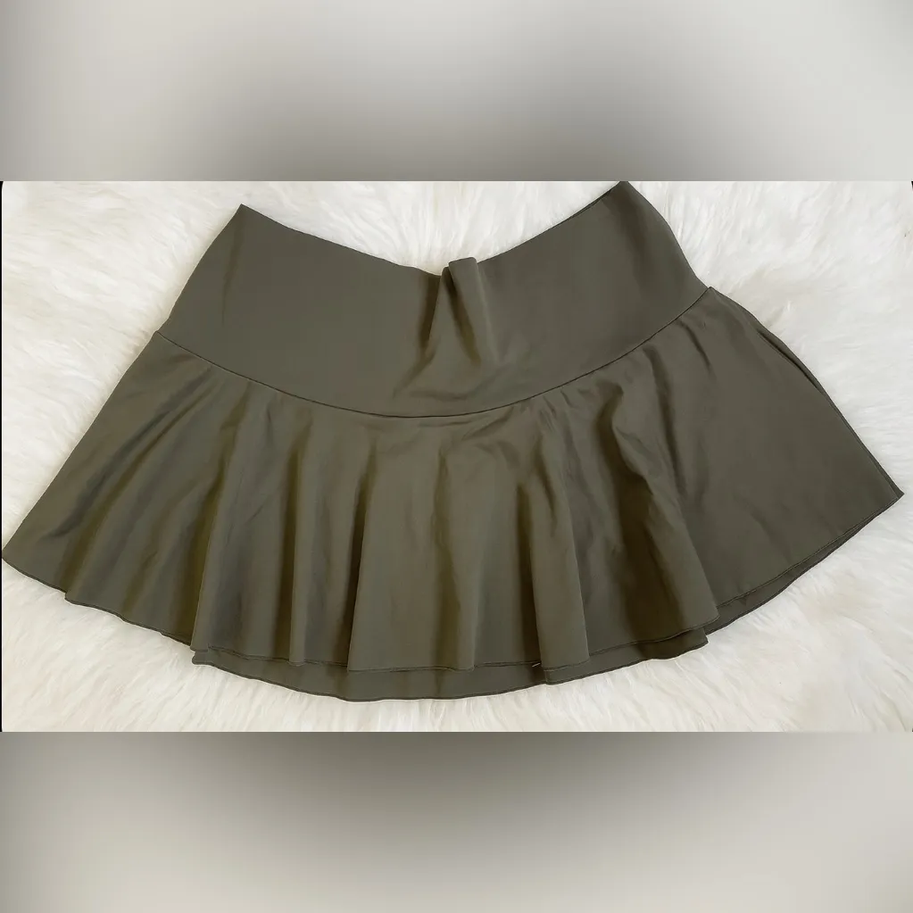 Y2K Victoria Secret Women's Green Pleated Swim Skirt sz XL Beachy Vacation Cyber - Image 2