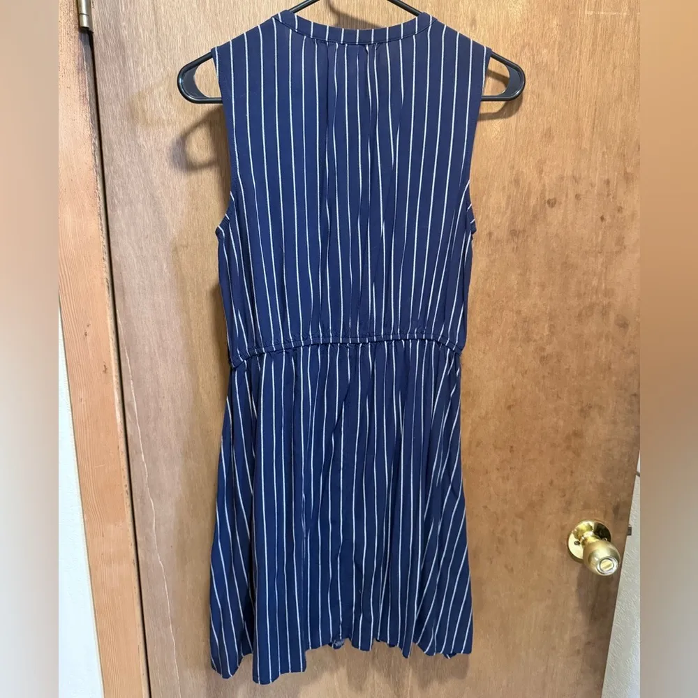 Old Navy Blue and White Striped Sundress - Image 5