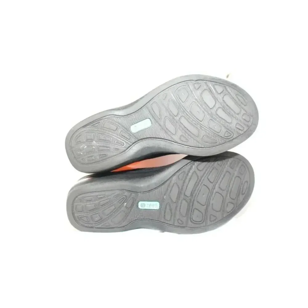 ladies B ZEES wedge sandals size 6.5M - Image 9