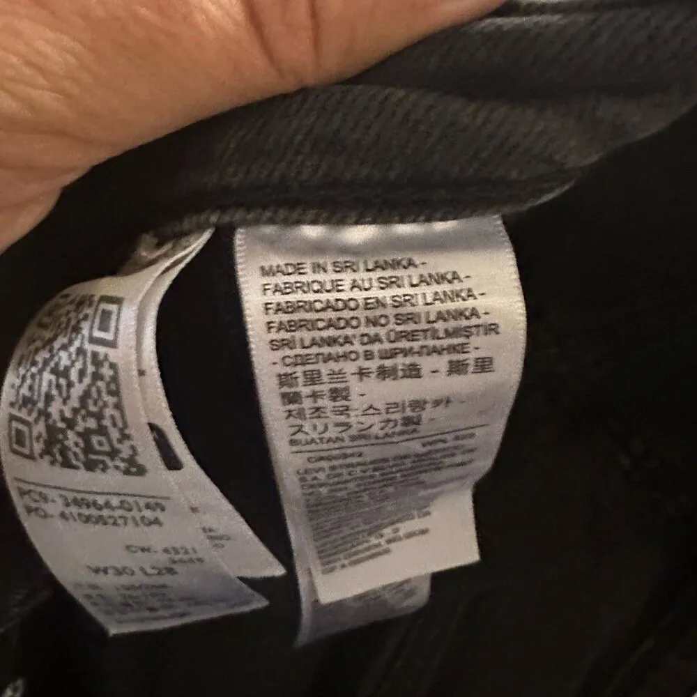 Levi’s wedgie straight jeans button fly 30 - Image 7