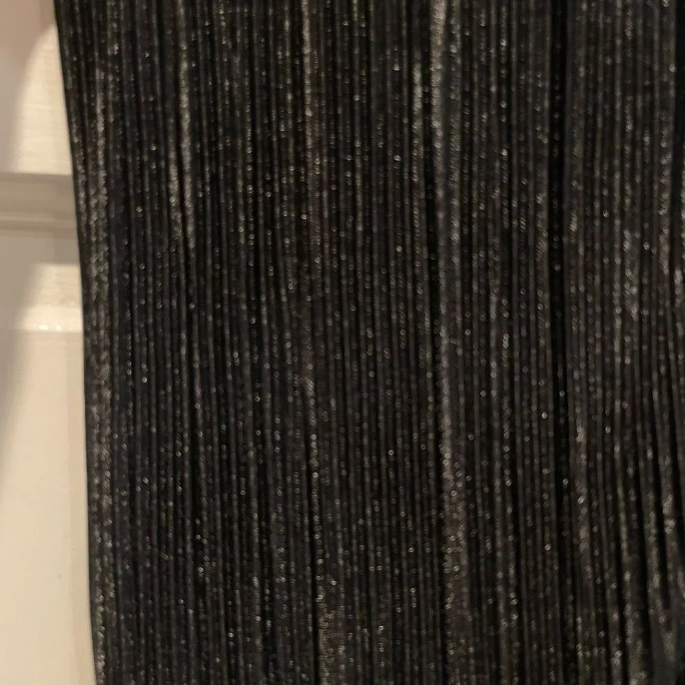 Heart & Heels Sleeveless Pleated Collared Jumpsuit‎ Metallic Black Size Large - Image 3