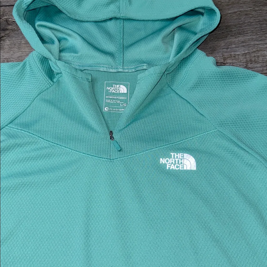 The North Face  Aqua Breathable Quarter Zip Hundred Pullover - Image 3