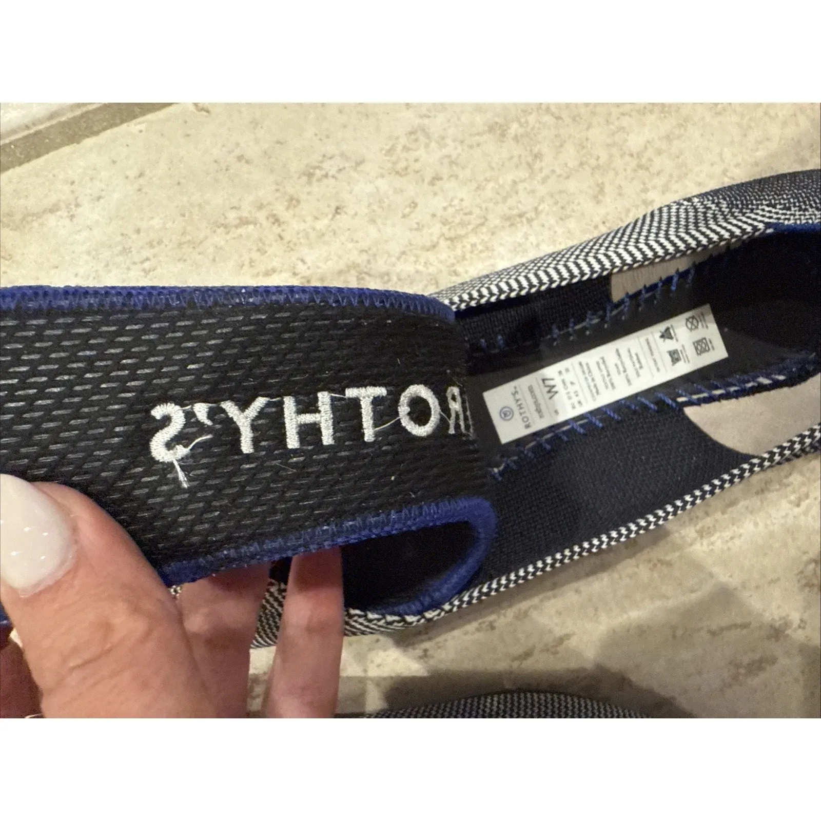 Rothys The Point II Pointed Toe Flat Size 7 - Image 4