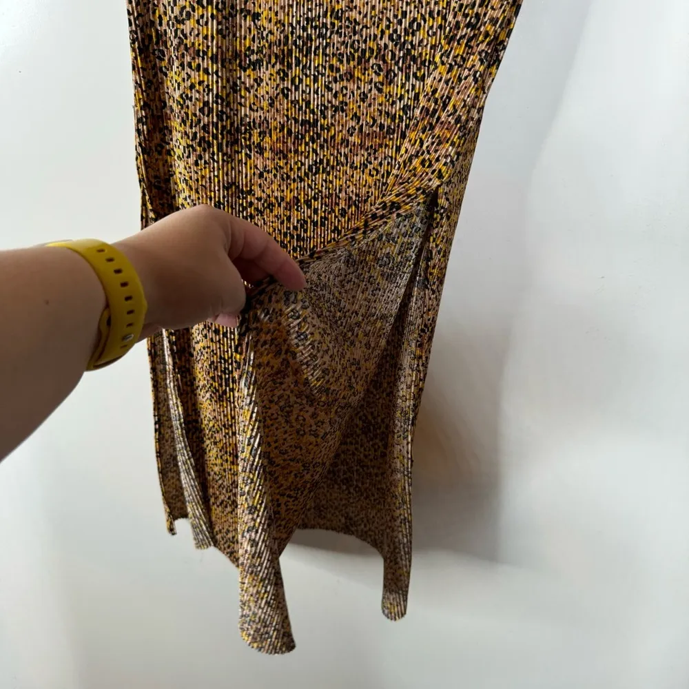 Wayf Leopard Print Long Skirt Size Xsmall - Image 3