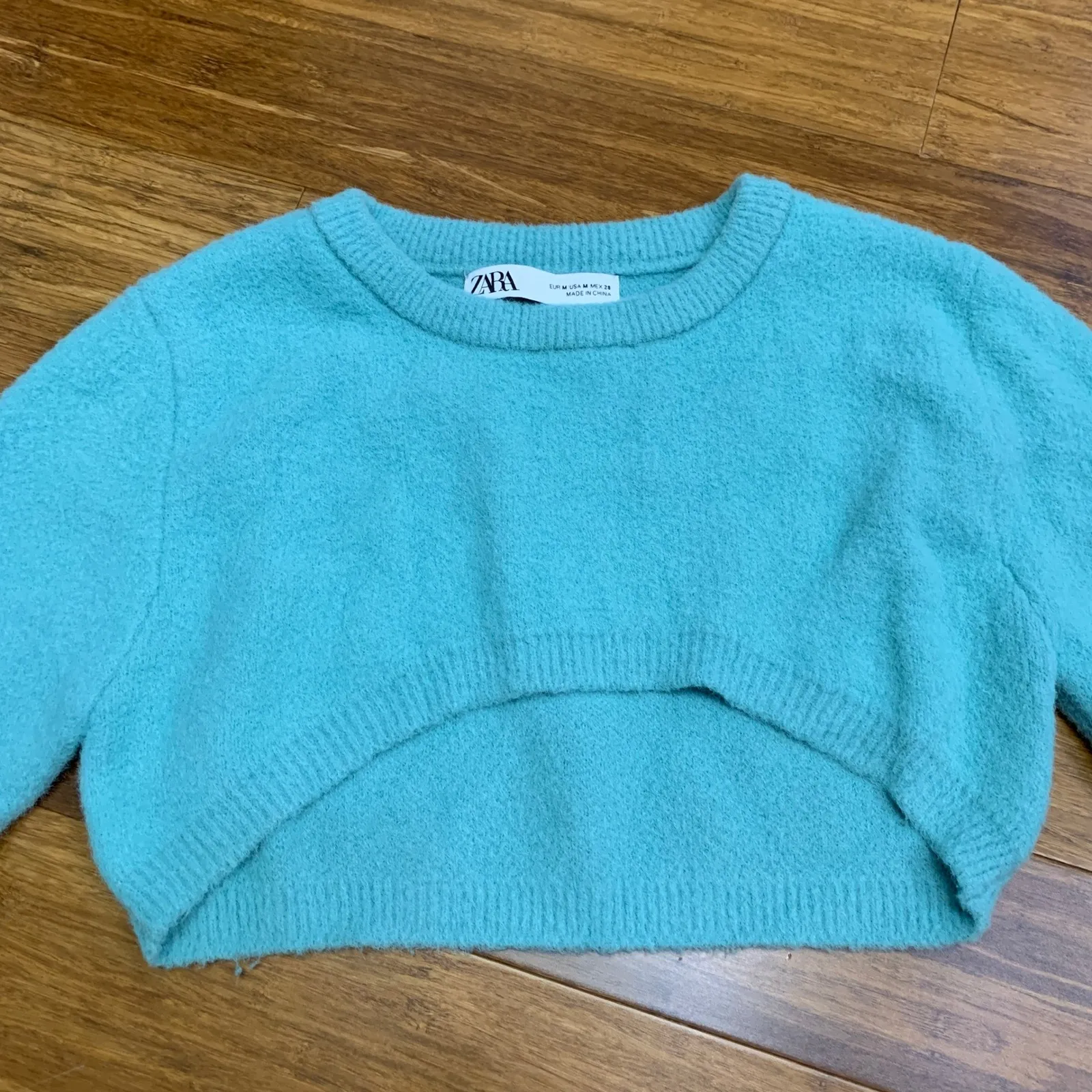 ZARA Teal Blue Fuzzy Cropped‎ Sweater Long Sleeve Crew Neck Super Cropped Medium - Image 2